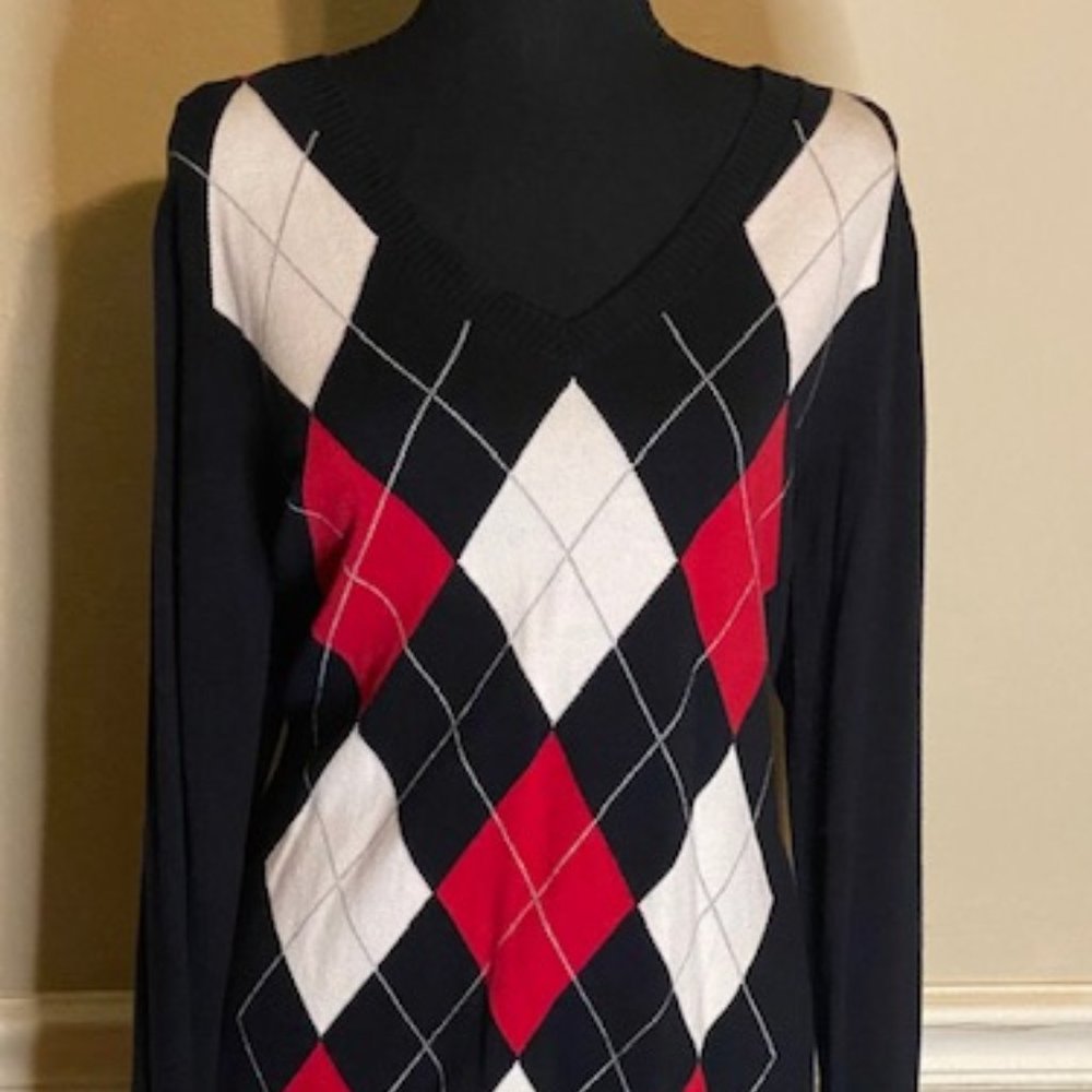 IZOD Pyramid Sweater